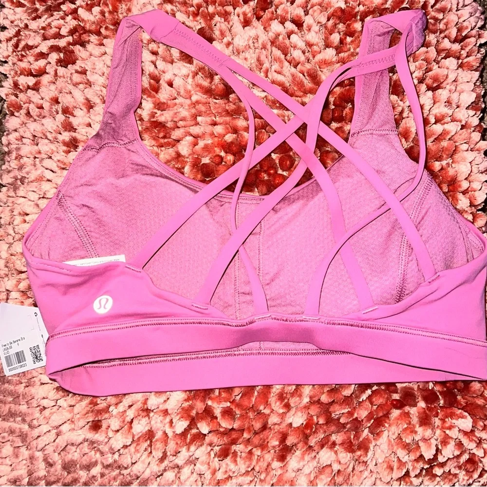 Lululemon free to be serene bra - Picture 1 of 5